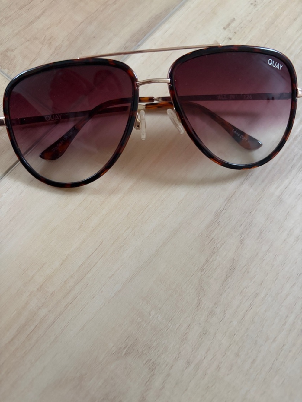 Quay Australia “All in” Aviator